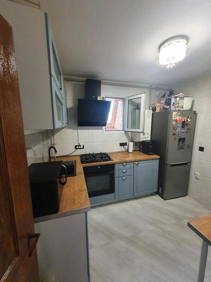 Apartament cu 3 camere decomandat, mobilat în Chiajna