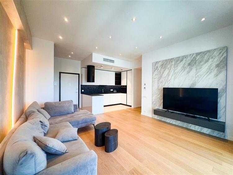 Apartament cu 3 camere decomandat, mobilat în Floreasca