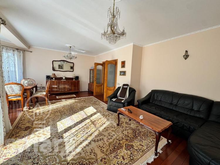 Casă individuală cu 5 camere cu Canalizare în Mănăștur