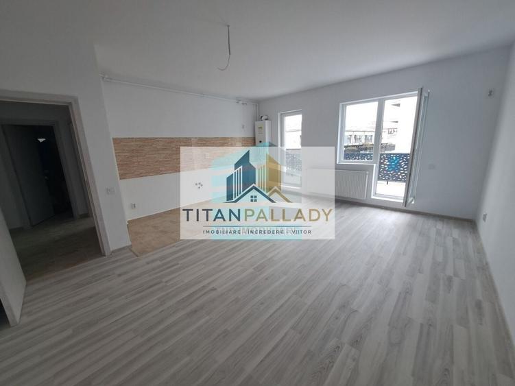 Apartament cu 4 camere decomandat în Titan