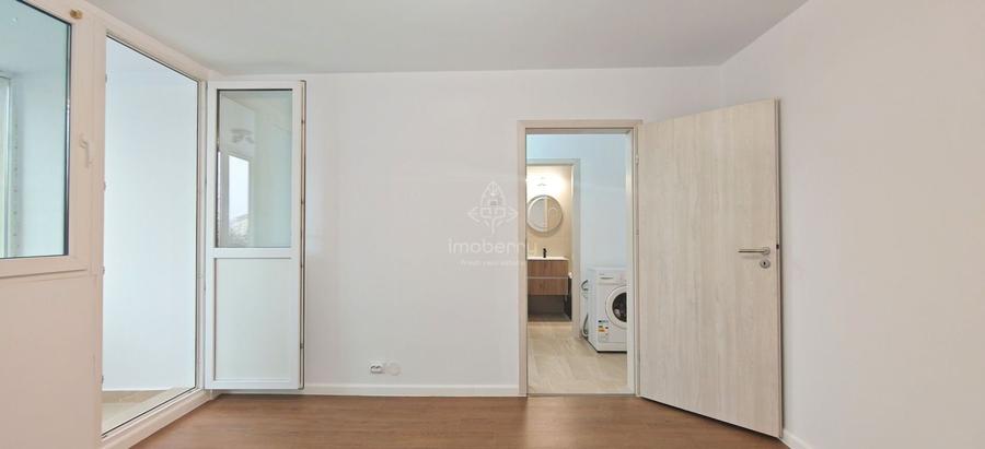 Apartament cu 3 camere decomandat în Virtuții