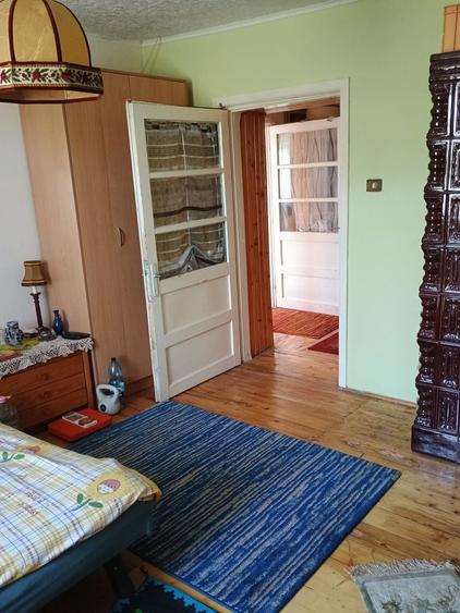 Casă cu 3 camere în Dorobanți