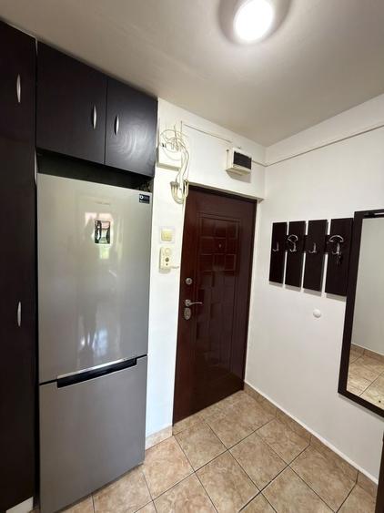inchiriez apartament 2 camere zona V-uri - 4