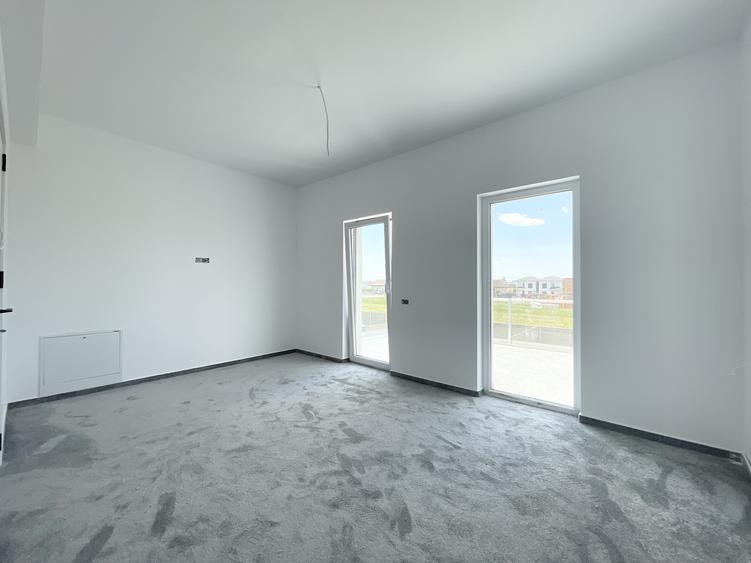 Duplex cu 3 camere cu Teren 330 Mp în Moșnița Veche