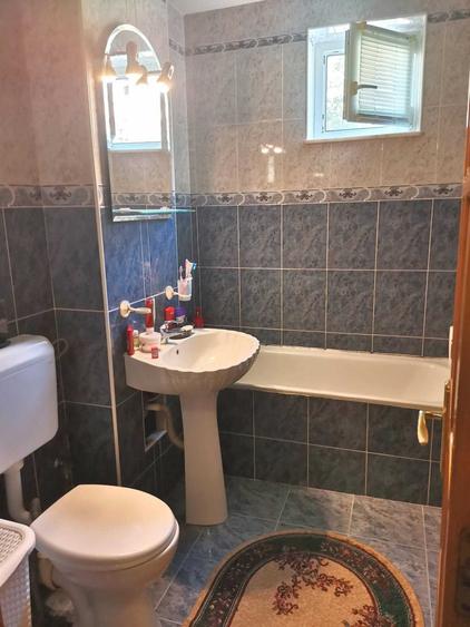 Apartament cu 2 camere decomandat în 1 Mai