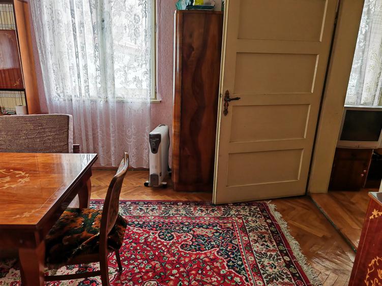 Casă individuală cu 5 camere cu Canalizare în Griviței