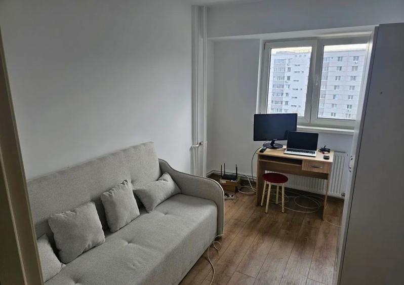 Apartament cu 3 camere semidecomandat, mobilat în Drumul Taberei