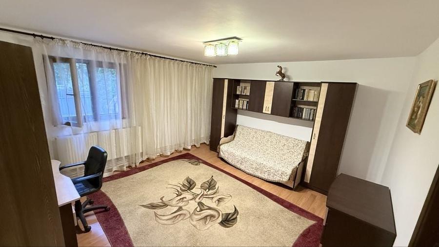 Apartament cu 2 camere semidecomandat în Nicolina