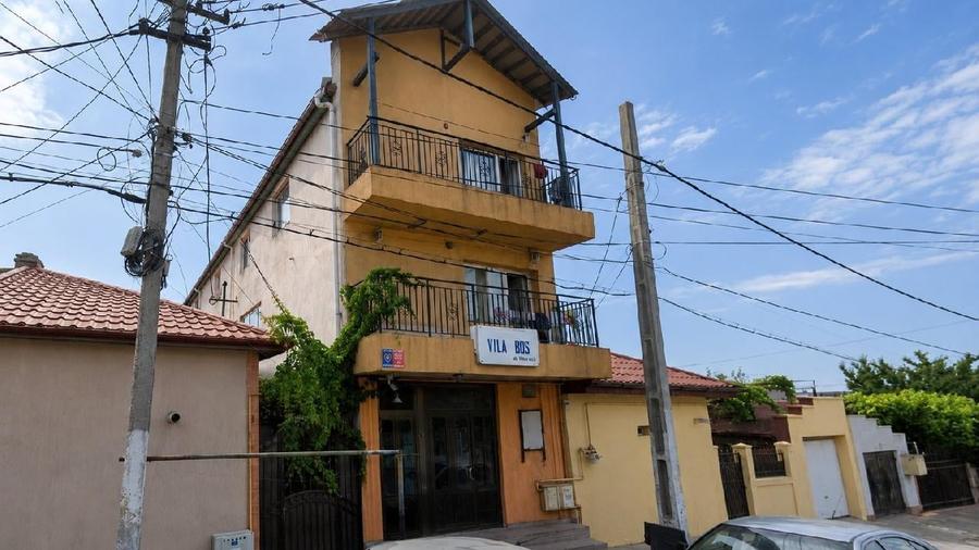 Casă individuală cu 14 camere cu Teren 140 Mp în Tomis III