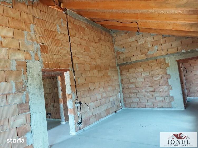 Casă cu 4 camere cu Teren 458 Mp în Cricău