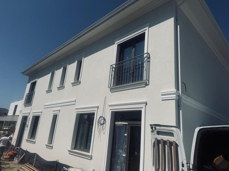 Duplex cu 4 camere cu Canalizare în Dumbrăvița