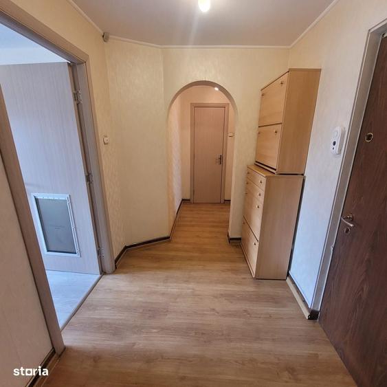 Apartament cu 3 camere decomandat în Centrul Civic