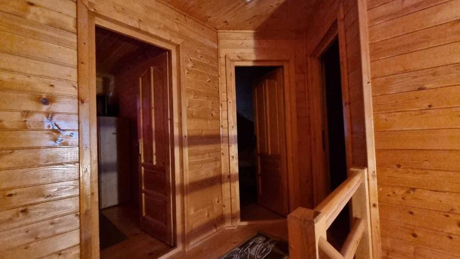 Casă cu 3 camere în Eremitu
