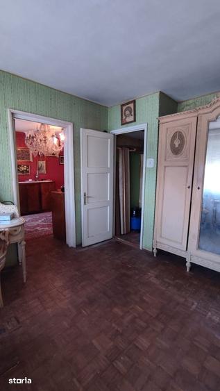 Apartament cu 3 camere în Țiglina 2