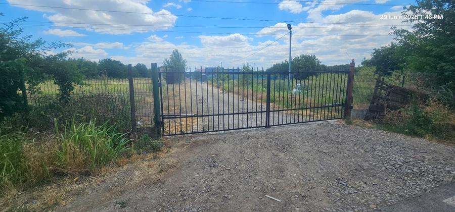Teren Construcții intravilan de 590 mp, în Vânători