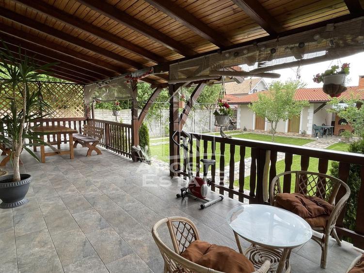 Casă cu 5 camere cu Teren 612 Mp în Urseni