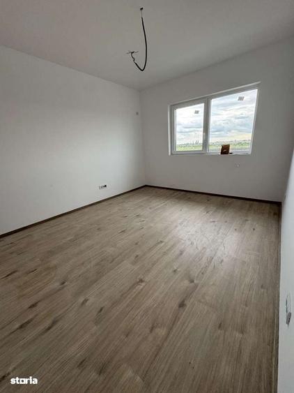 Casă cu 4 camere cu Teren 200 Mp în Central
