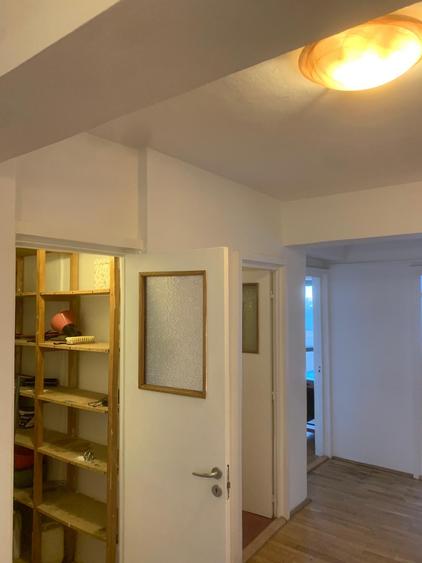 Apartament cu 4 camere în Andrei Mureșanu