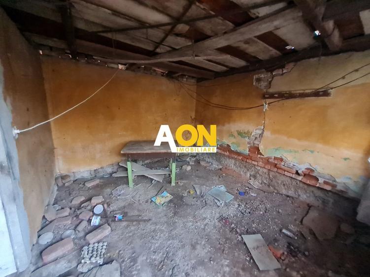 Casă individuală cu 2 camere cu Canalizare în Pâclișa