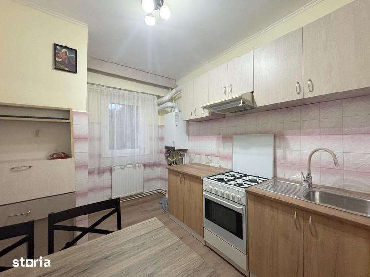 Apartament cu 3 camere decomandat în Olimpia-Stadion