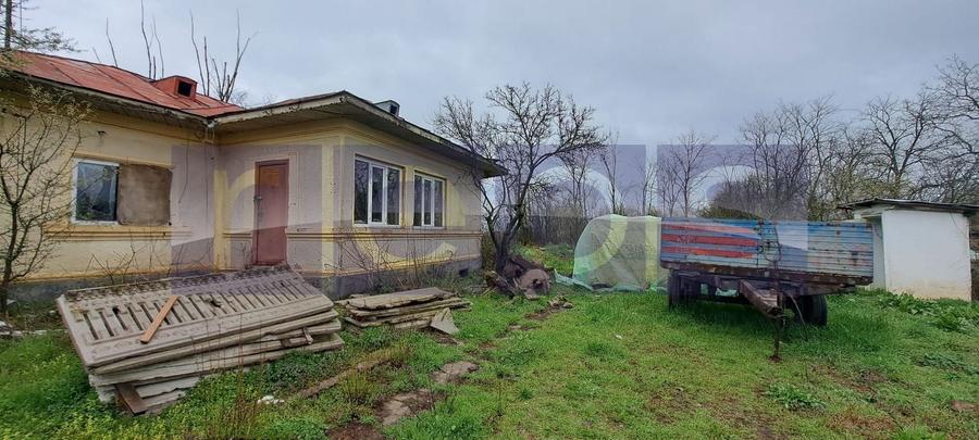 Teren agricol intravilan de 4000 mp, în Stejaru