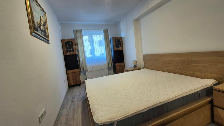 Apartament cu 2 camere decomandat în Triaj