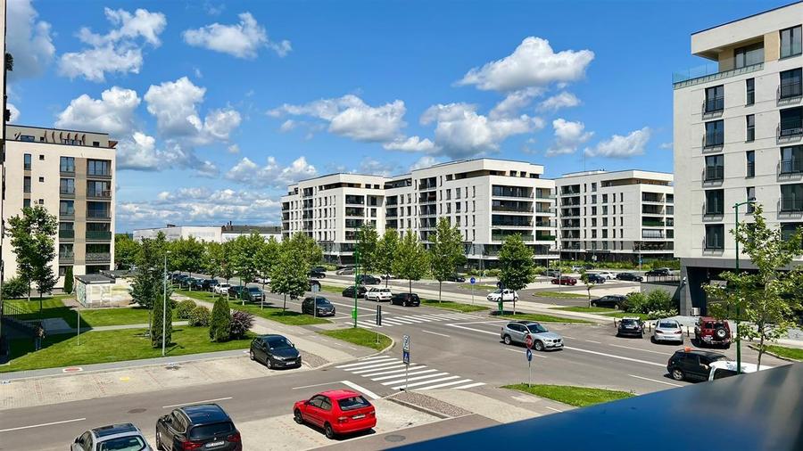 Apartament cu 2 camere decomandat, mobilat în Avantgarden