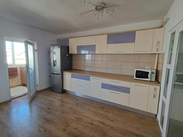 Apartament cu 3 camere decomandat în Ultracentral