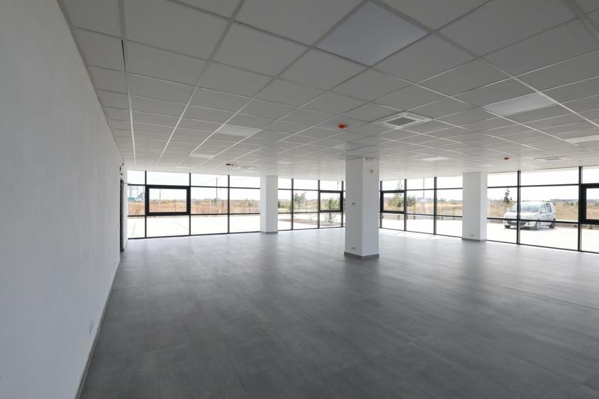 Spațiu industrial, de 600 mp, în Aeroport