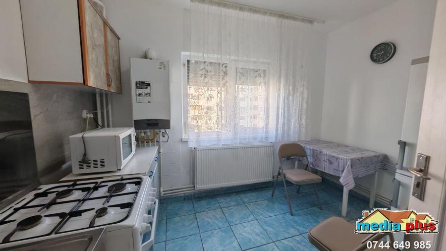 Garsonieră decomandată în Micro 17