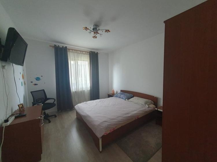 Casă individuală cu 5 camere cu Teren 300 Mp în Chiajna