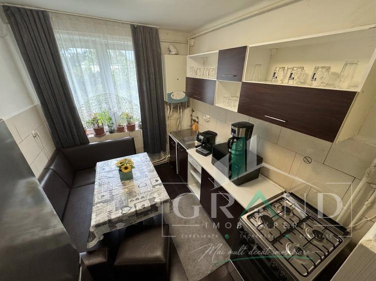 Apartament cu 2 camere semidecomandat, mobilat în Semicentral