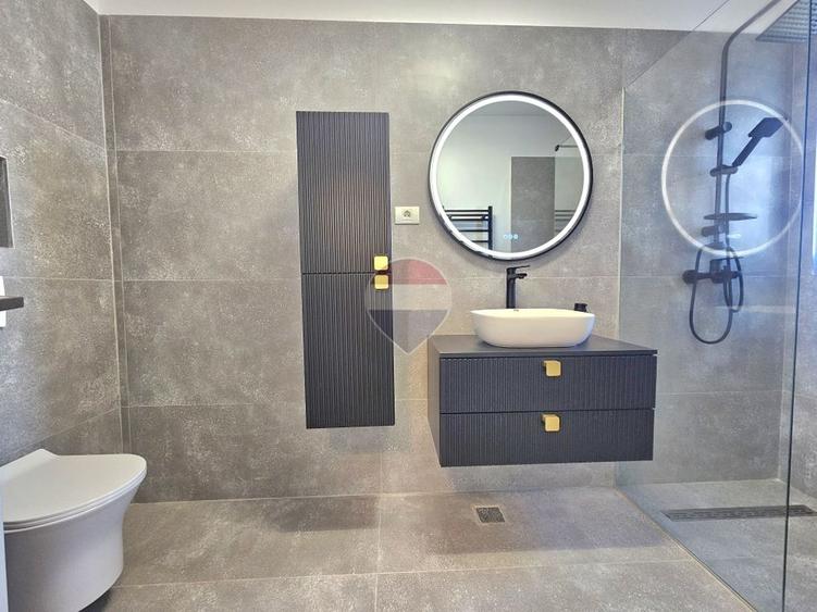 Apartament cu 2 camere decomandat, mobilat în Metro 2