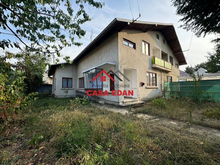 Duplex cu 6 camere cu Teren 250 Mp în Câmpina