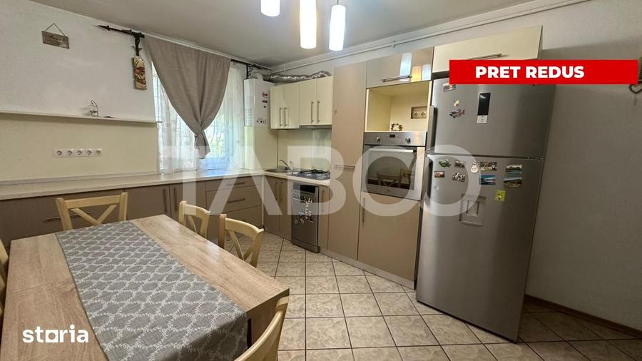 Apartament cu 3 camere semidecomandat în Central