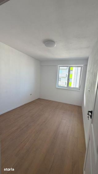 Apartament cu 3 camere în Tolstoi