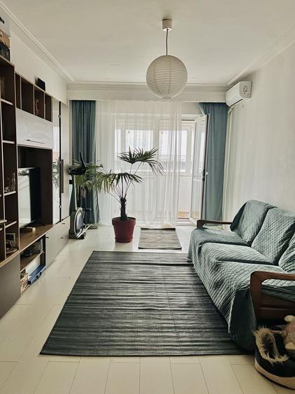 Apartament cu 4 camere decomandat în Ultracentral