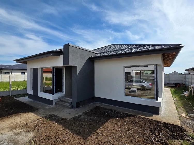 Casă cu 3 camere cu Teren 375 Mp în Berceni