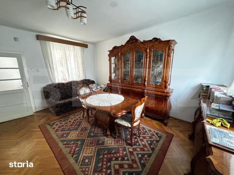 Casă cu 5 camere cu Teren 1000 Mp în Titulescu
