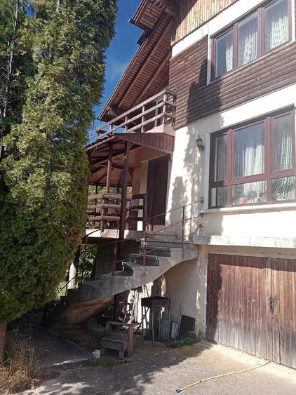 Casă cu Teren 1300 Mp în Bran