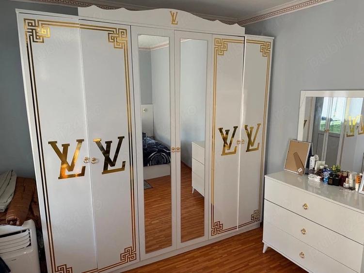 Casă cu 3 camere cu Teren 150 Mp în Exterior Vest