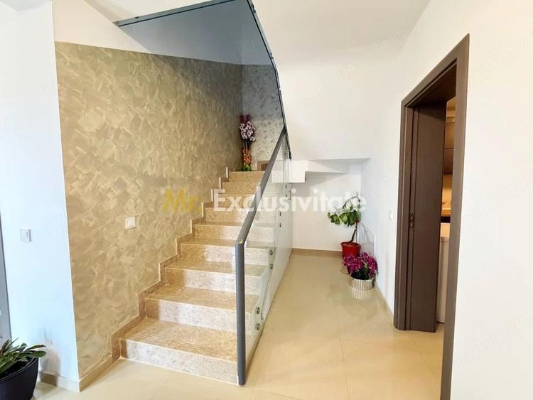 Casă cu 5 camere cu Teren 400 Mp în Trivale