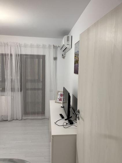 Garsonieră decomandată în Central