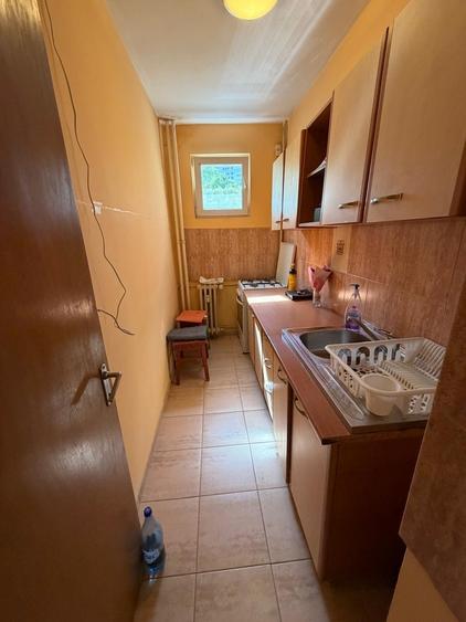 Dristor, 1 minut metrou, bloc mixt - 1