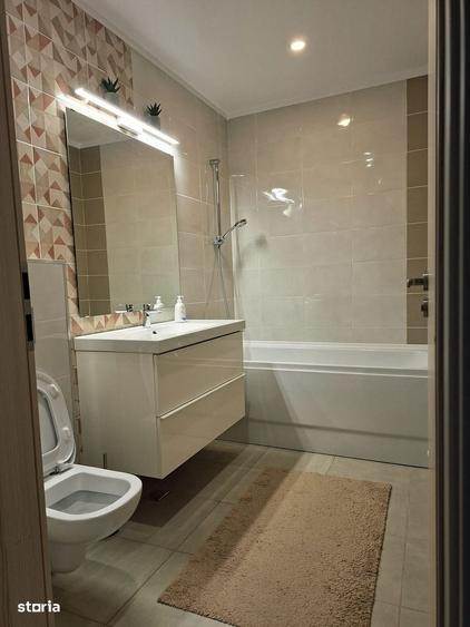 Apartament cu 3 camere decomandat în Găvana