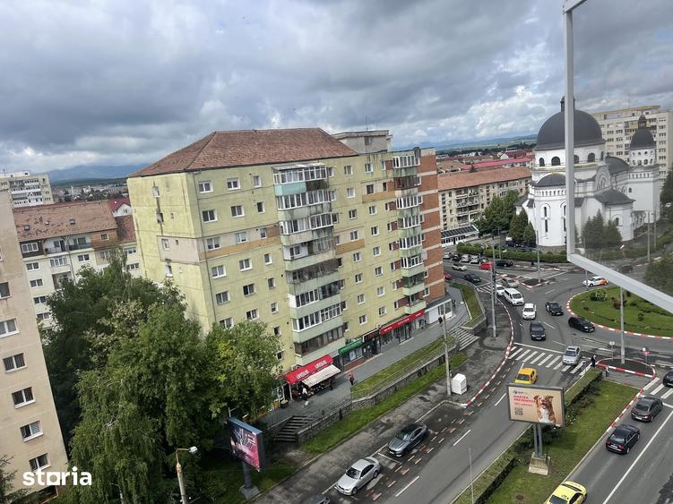 Apartament cu 2 camere semidecomandat în Central — fotografia 1