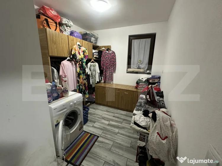 Casă cu 4 camere cu Teren 557 Mp în Păulești