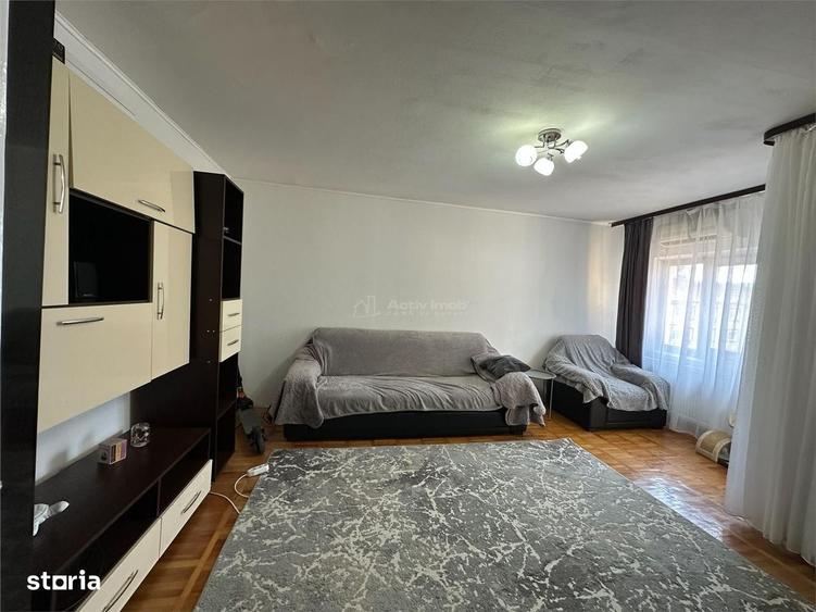 Apartament cu 3 camere decomandat în Central