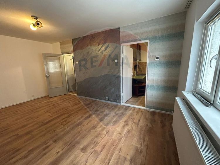 Apartament cu 1 camere în Est