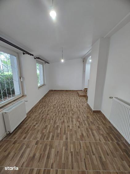 Apartament cu 4 camere în Progresul
